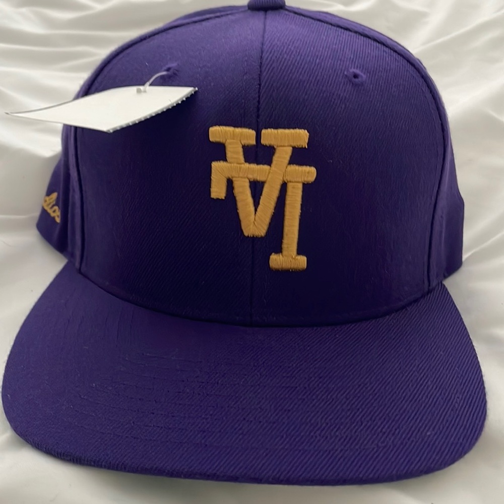 Uniform Studios “ upside down” LA lakers hat, brand new. Purple, gold letters